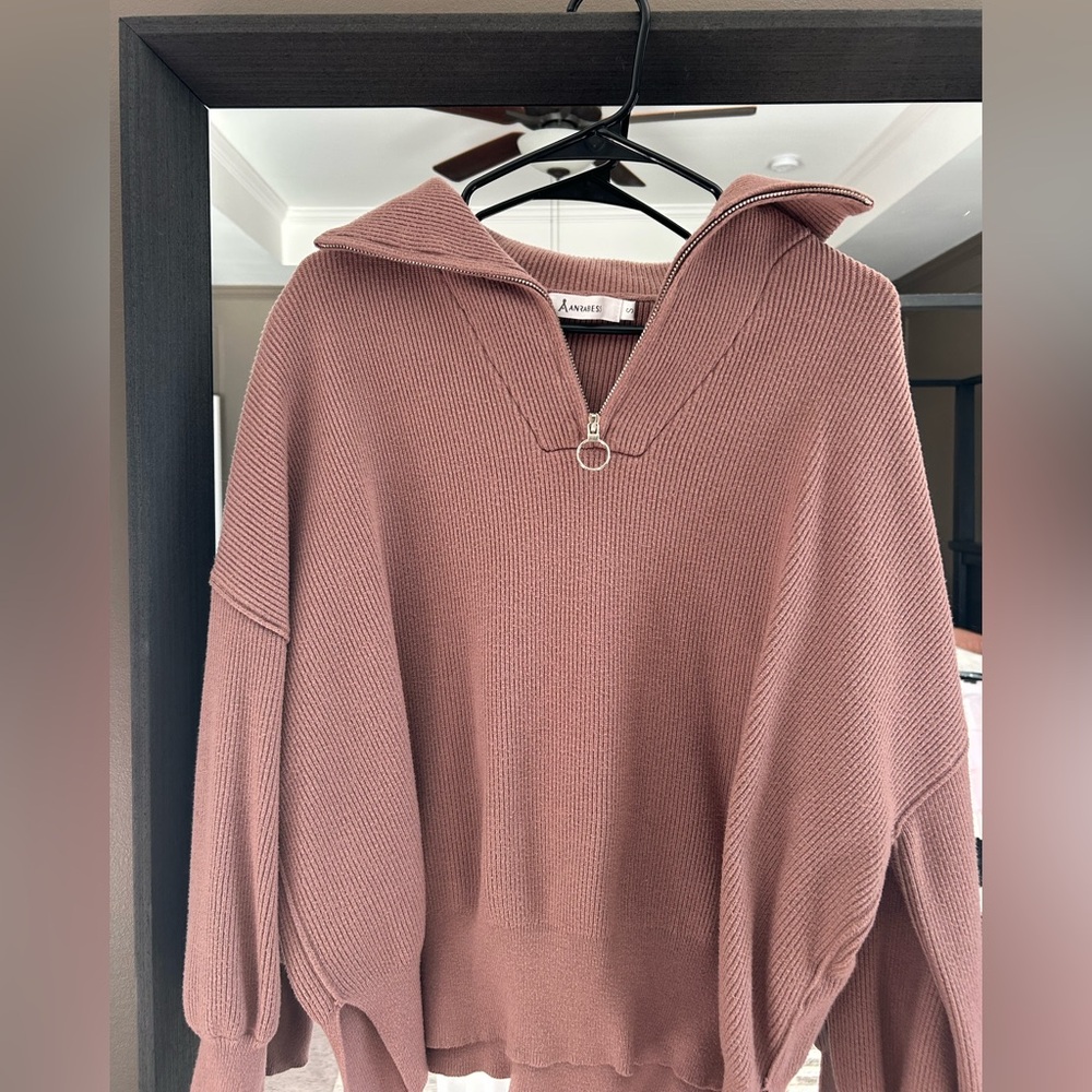 Women's Mauve Sweater